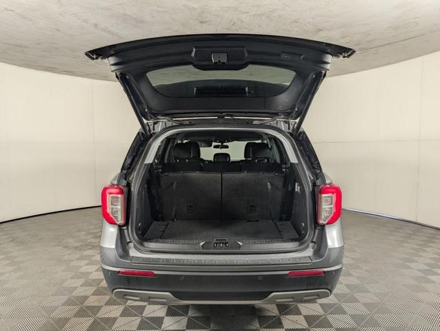 Photo of 2023 Gray Metallic Ford Explorer