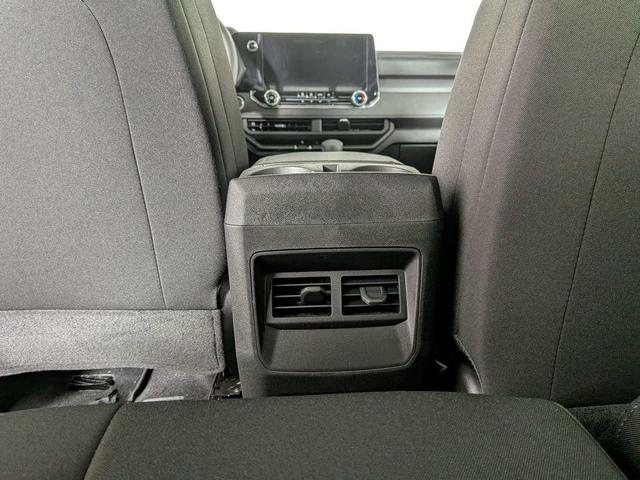 Photo of 2025 Summit White Chevrolet Colorado