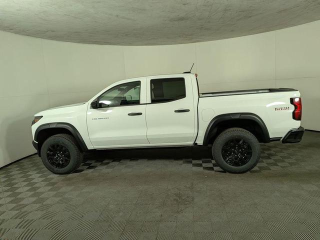 Photo of 2026 Summit White Chevrolet Colorado