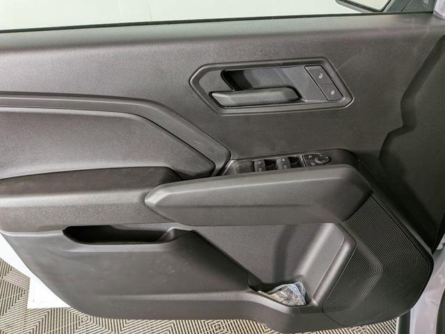Photo of 2026 Summit White Chevrolet Colorado