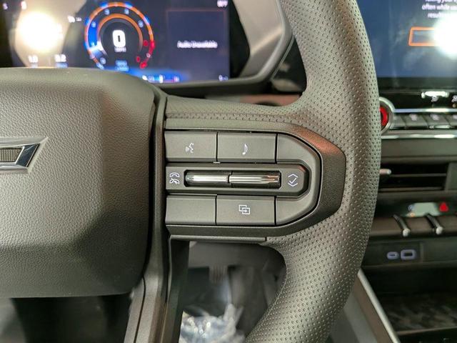 Photo of 2026 Summit White Chevrolet Colorado