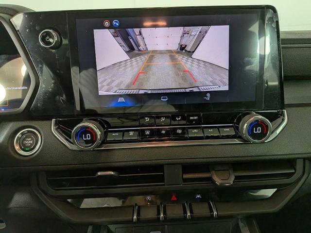 Photo of 2026 Summit White Chevrolet Colorado
