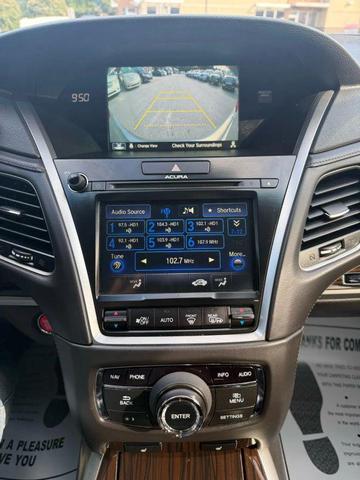 Photo of 2016 Sliver Acura RLX