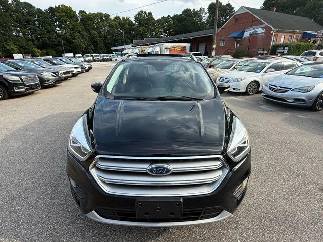 Photo of 2017 Shadow Black Ford Escape