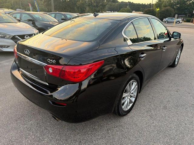 Photo of 2015 Black INFINITI Q50