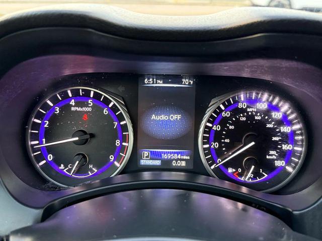 Photo of 2015 Black INFINITI Q50