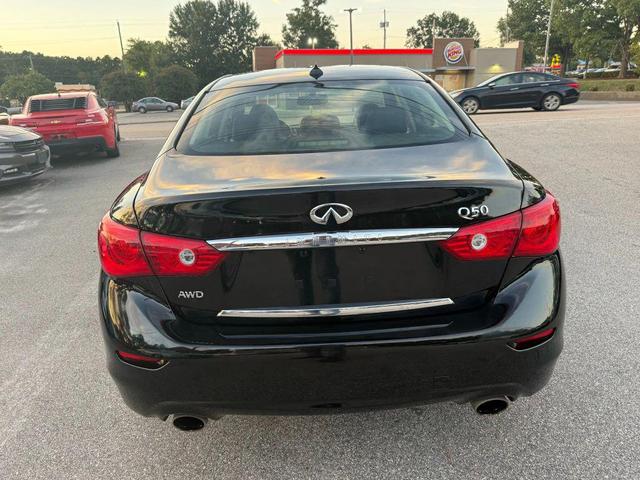 Photo of 2015 Black INFINITI Q50