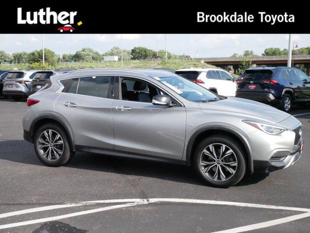 2017 Infiniti QX30