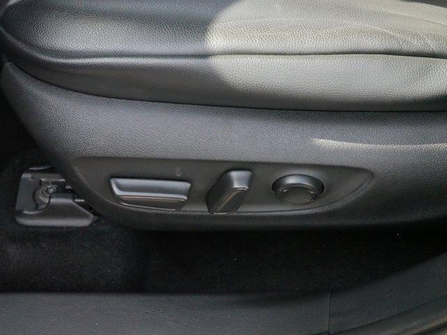 Photo of 2021 Magnetic Gray Metallic Toyota Highlander