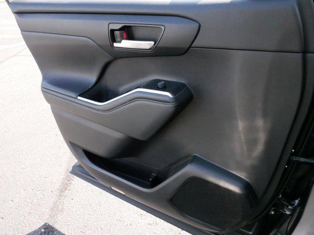 Photo of 2021 Magnetic Gray Metallic Toyota Highlander