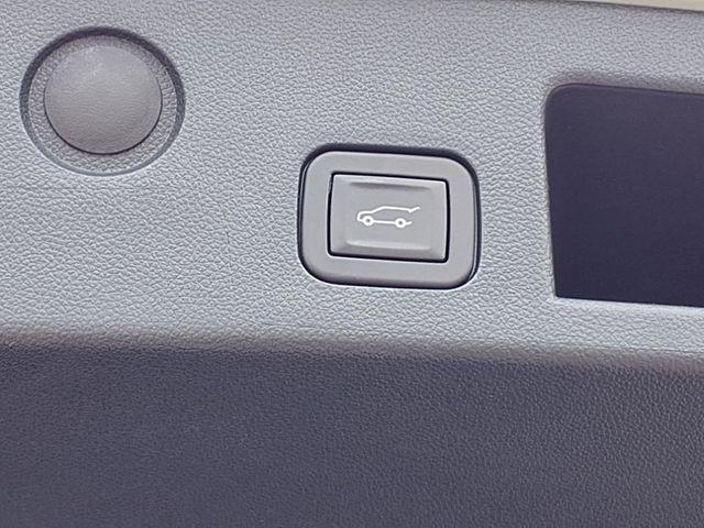Photo of 2026 Mosaic Black Metallic Chevrolet Equinox