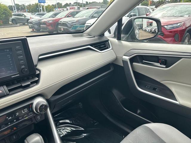 Photo of 2022 Silver Sky Metallic Toyota RAV4