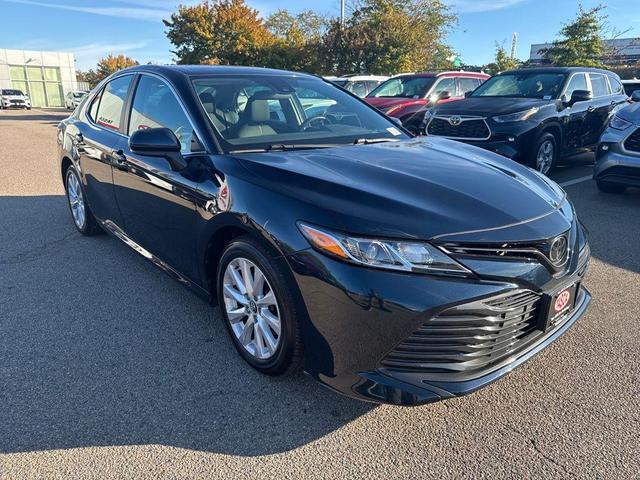 Photo of 2019 Blue Toyota Camry