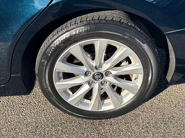 Photo of 2019 Blue Toyota Camry
