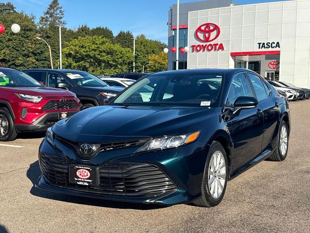 Photo of 2019 Blue Toyota Camry