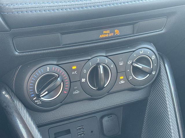 Photo of 2018 Black Toyota Yaris iA