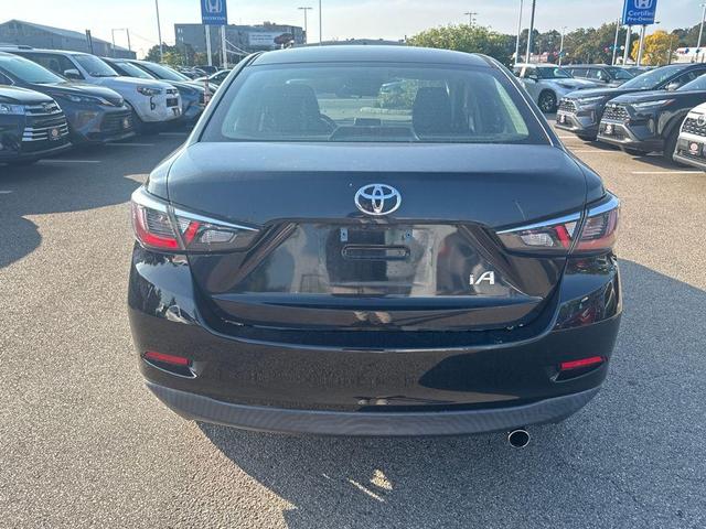 Photo of 2018 Black Toyota Yaris iA