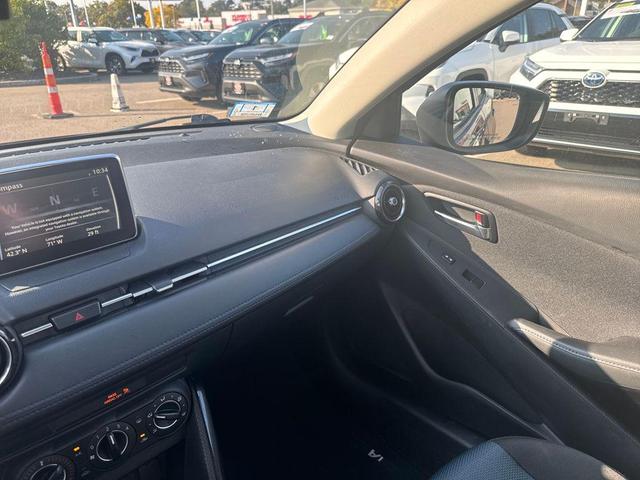 Photo of 2018 Black Toyota Yaris iA