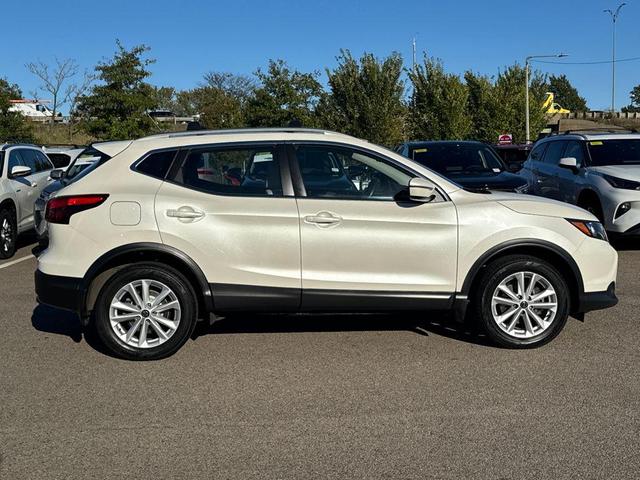 Photo of 2019 Pearl White Tricoat Nissan Rogue Sport