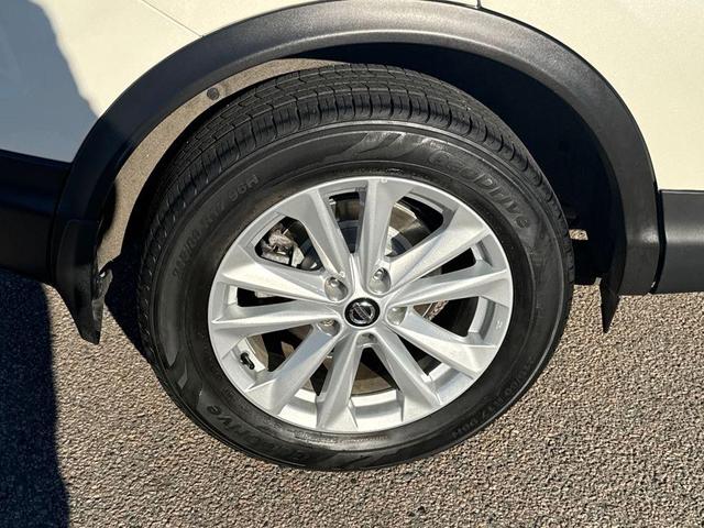 Photo of 2019 Pearl White Tricoat Nissan Rogue Sport