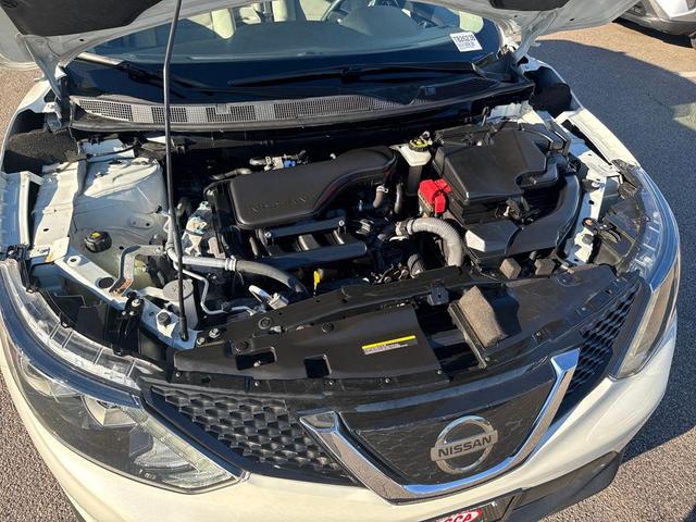 Photo of 2019 Pearl White Tricoat Nissan Rogue Sport