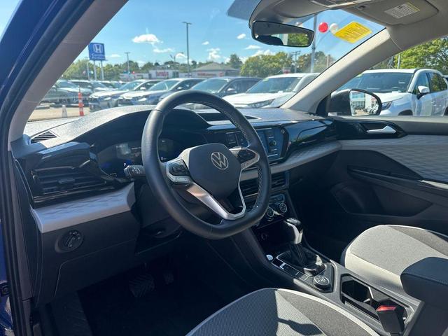 Photo of 2024 Dusk Blue Metallic Volkswagen Taos
