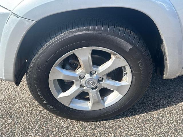 Photo of 2010 Silver Toyota RAV4