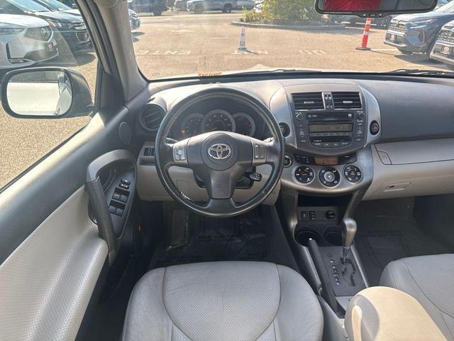 Photo of 2010 Silver Toyota RAV4