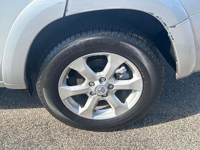 Photo of 2010 Silver Toyota RAV4