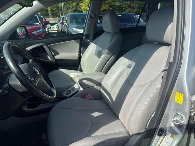 Photo of 2010 Silver Toyota RAV4