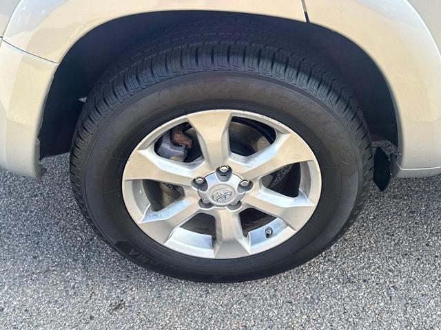 Photo of 2010 Silver Toyota RAV4