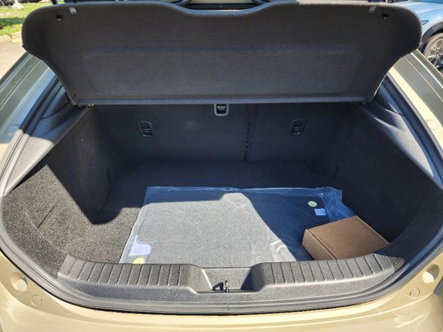 Photo of 2025 Zircon Mazda Mazda3