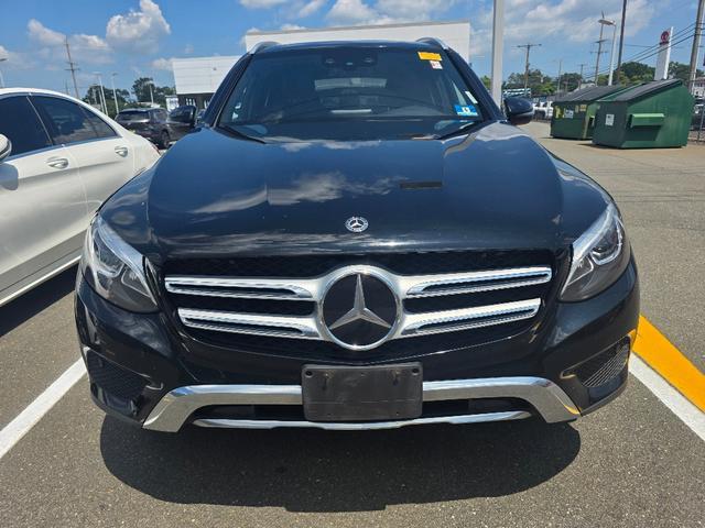 Photo of 2018 Black Mercedes-Benz GLC 300