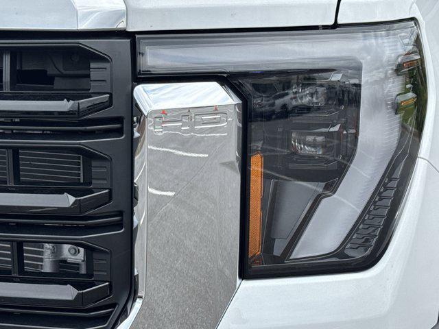 Photo of 2025 Summit White GMC Sierra 3500