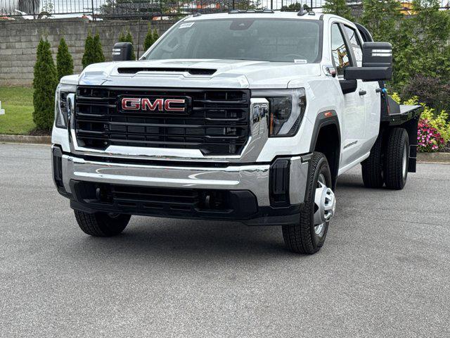 Photo of 2025 Summit White GMC Sierra 3500