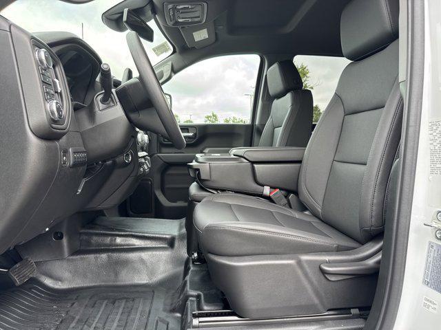 Photo of 2025 Summit White GMC Sierra 3500