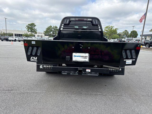 Photo of 2025 Summit White GMC Sierra 3500