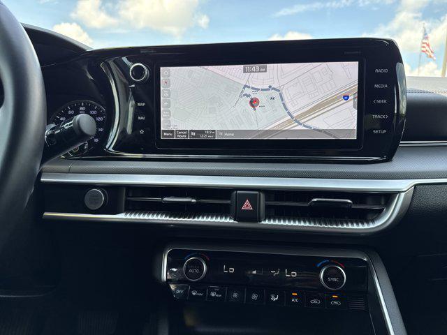 Photo of 2022 Ebony Black Kia K5