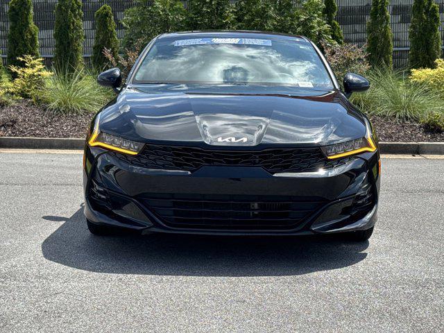 Photo of 2022 Ebony Black Kia K5