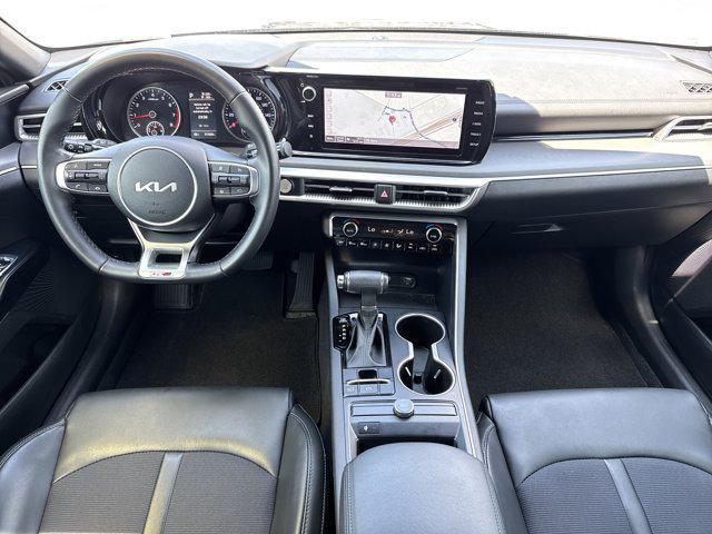 Photo of 2022 Ebony Black Kia K5
