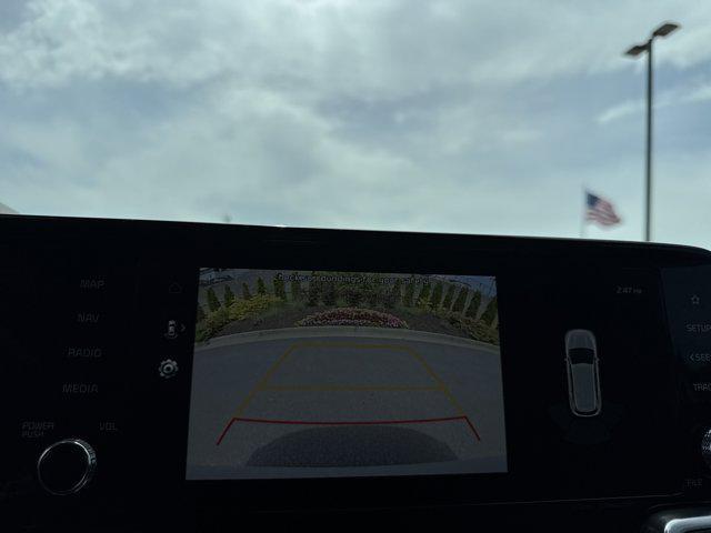 Photo of 2023 Wolf Gray Kia Sorento