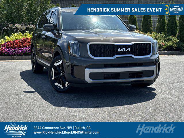 Photo of 2023 Dark Moss Kia Telluride