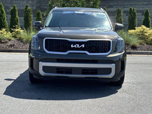 Photo of 2023 Dark Moss Kia Telluride