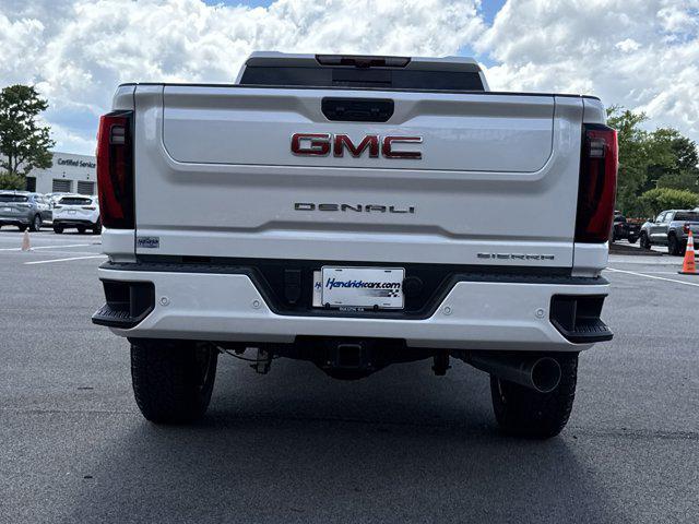 Photo of 2025 White Frost Tricoat GMC Sierra 2500