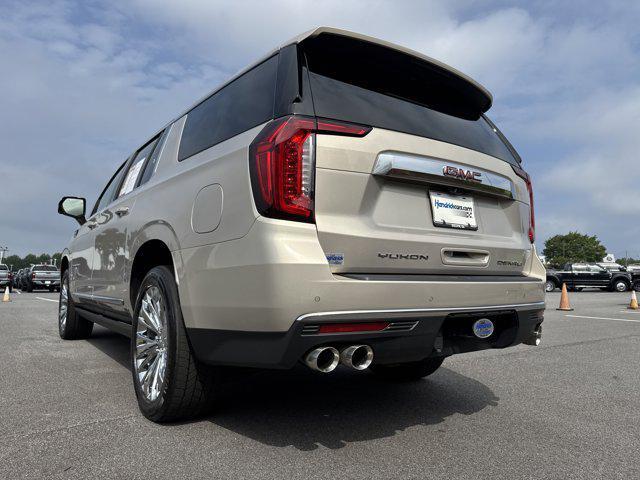 Photo of 2022 Pearl Beige Metallic GMC Yukon XL