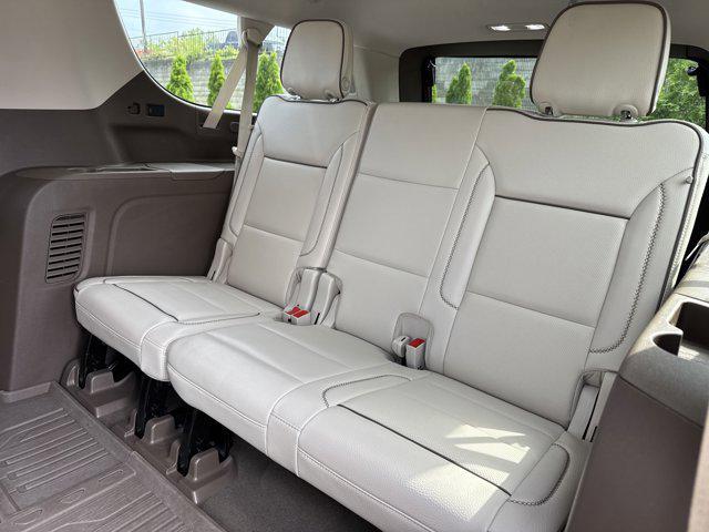 Photo of 2022 Pearl Beige Metallic GMC Yukon XL
