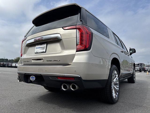 Photo of 2022 Pearl Beige Metallic GMC Yukon XL