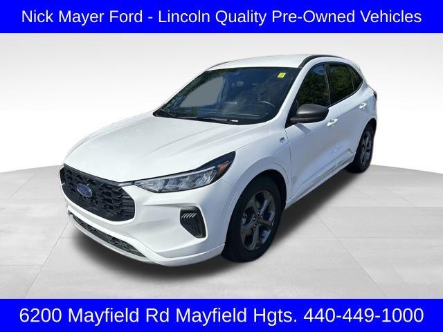 Photo of 2023 OXFORD WHITE Ford Escape