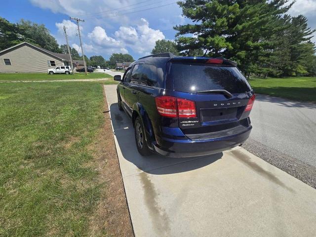 Photo of 2017 Contusion Blue Pearlcoat Dodge Journey