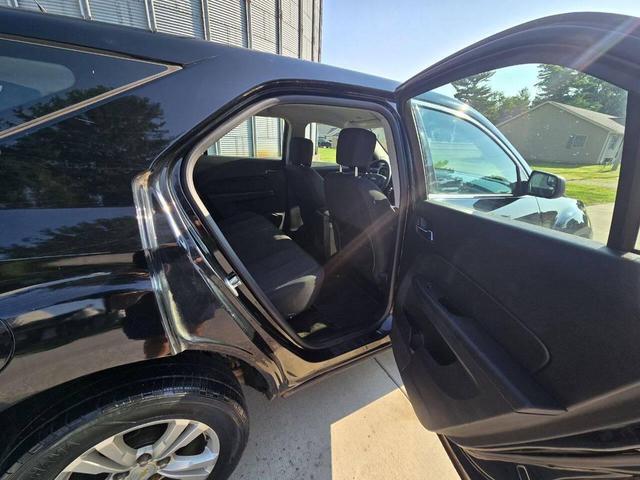 Photo of 2012 Black Chevrolet Equinox